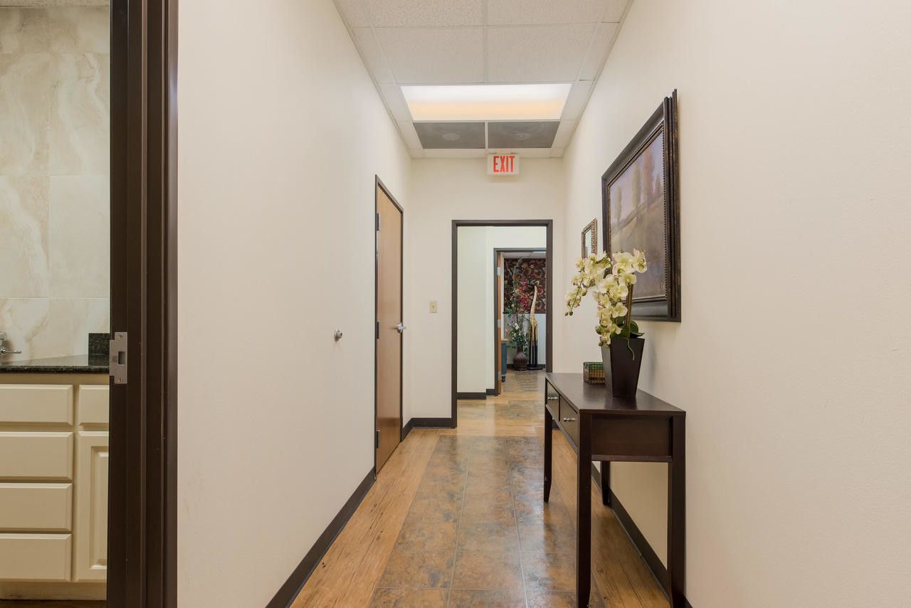 4901 Lakewood Dr, Waco, TX 76710